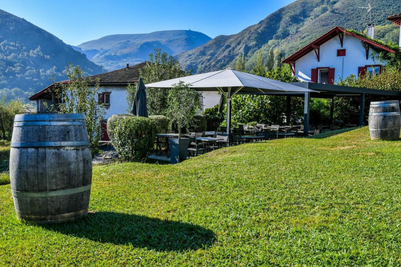 Logis Hotel Du Chene Itxassou Exterior photo