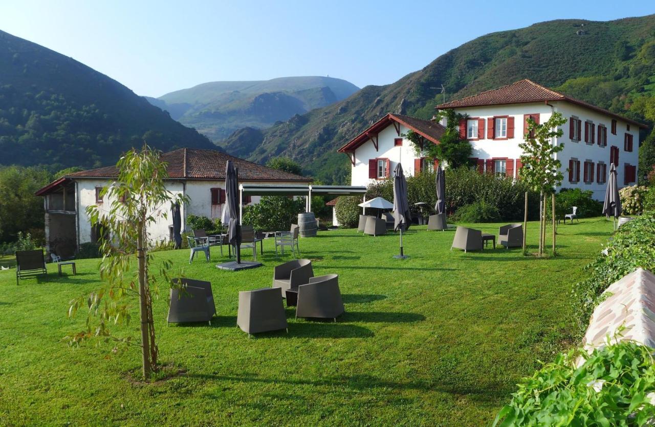 Logis Hotel Du Chene Itxassou Exterior photo