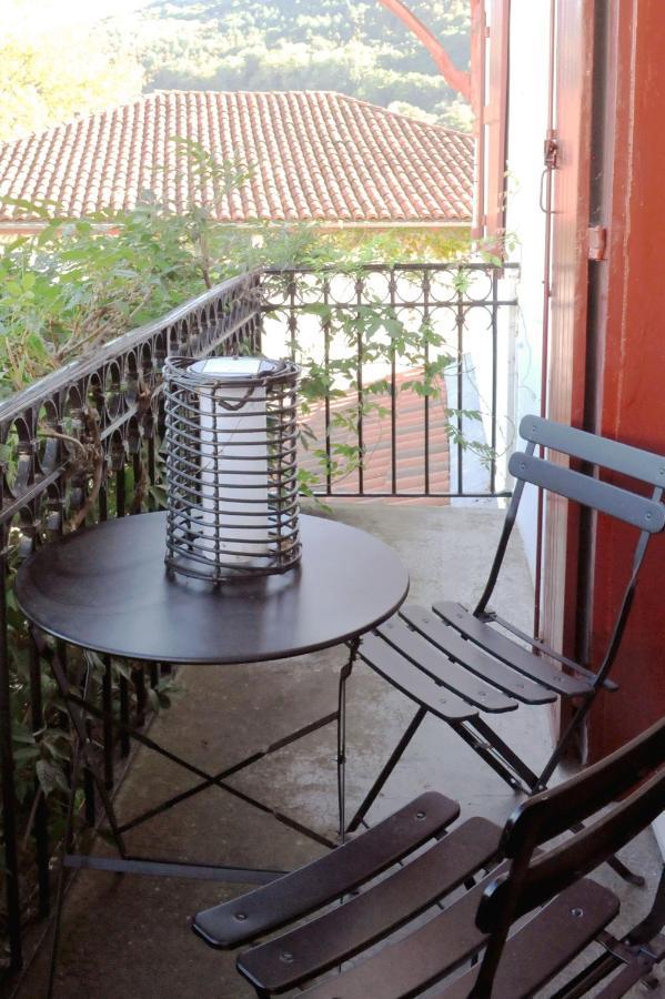 Logis Hotel Du Chene Itxassou Exterior photo